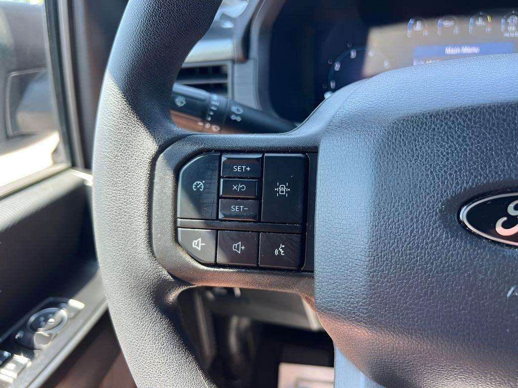 Ford F-150 STX SuperCab 4WD 2025