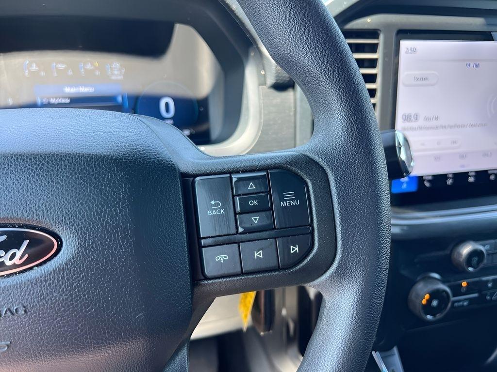 Ford F-150 STX SuperCab 4WD 2025