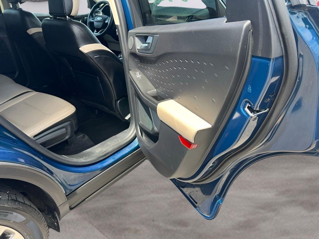 Ford Escape Titanium 4WD 2020