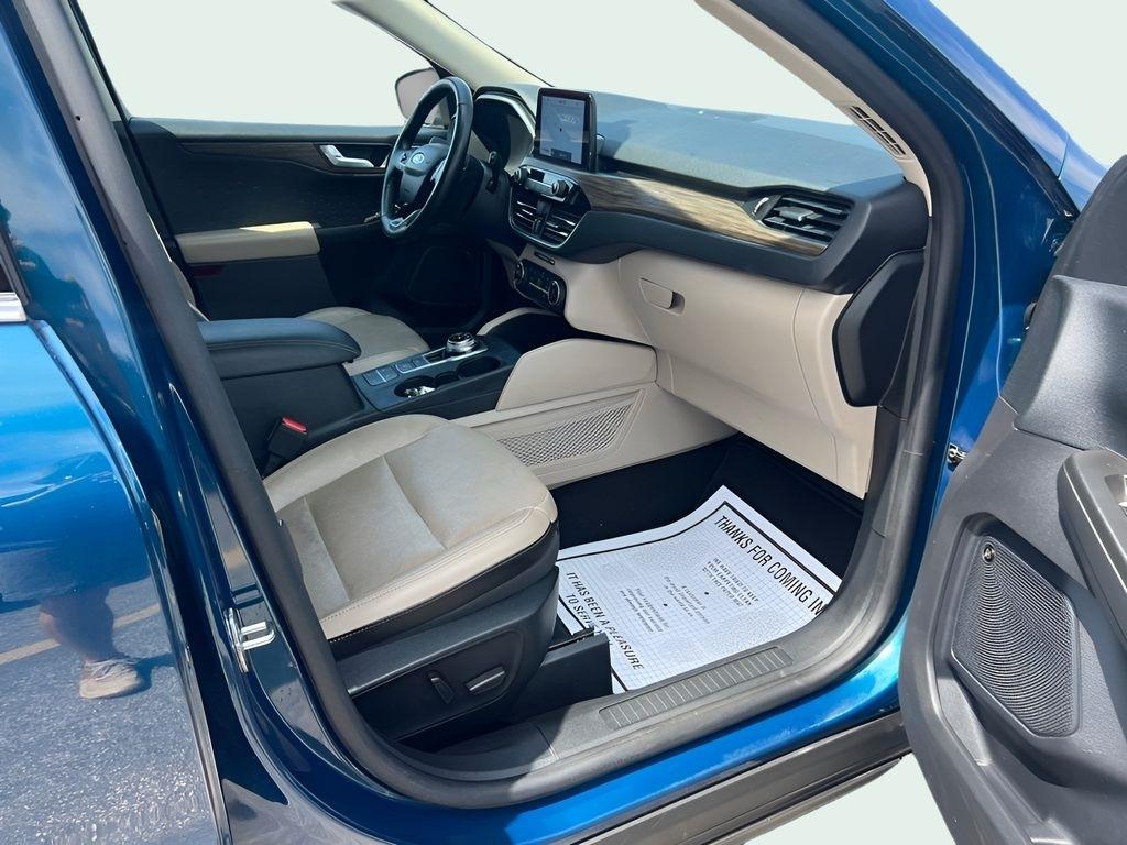 Ford Escape Titanium 4WD 2020