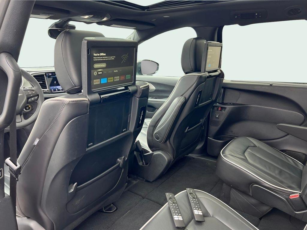 Chrysler Pacifica Limited 2024