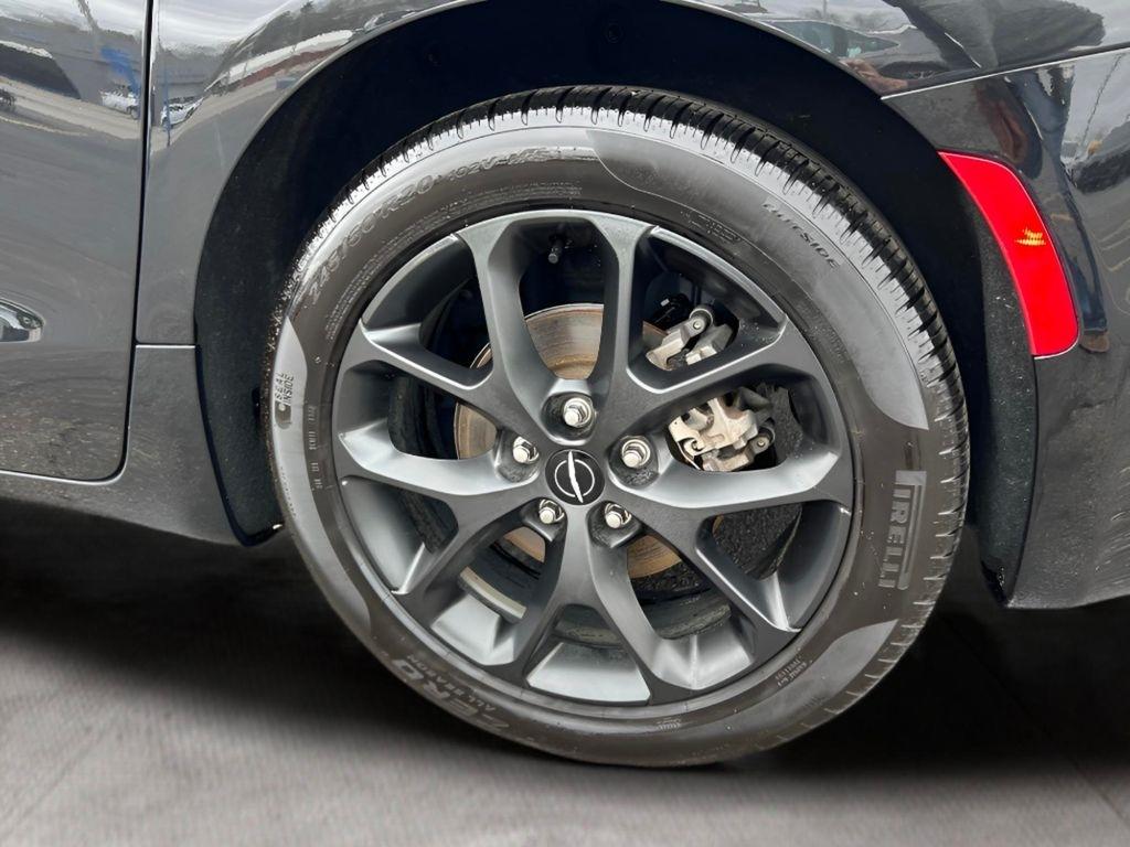 Chrysler Pacifica Limited 2024