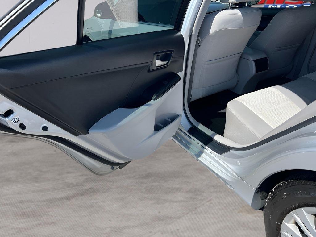 Toyota Camry LE 2014