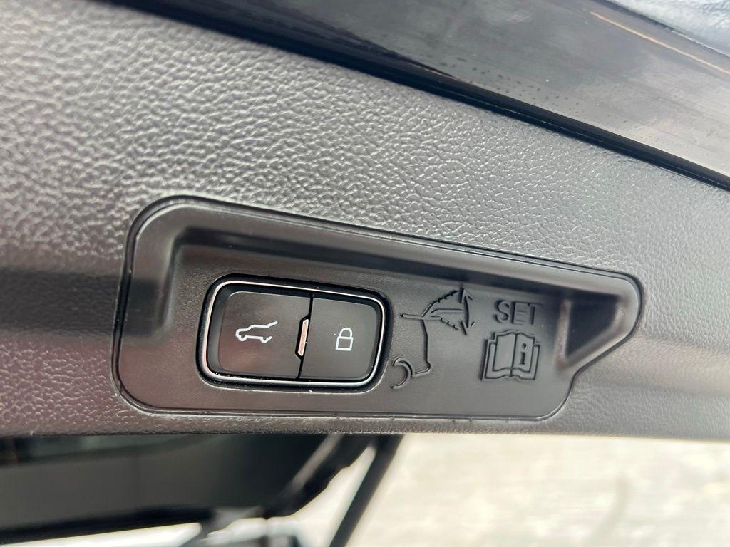 Ford Explorer XLT AWD 2020