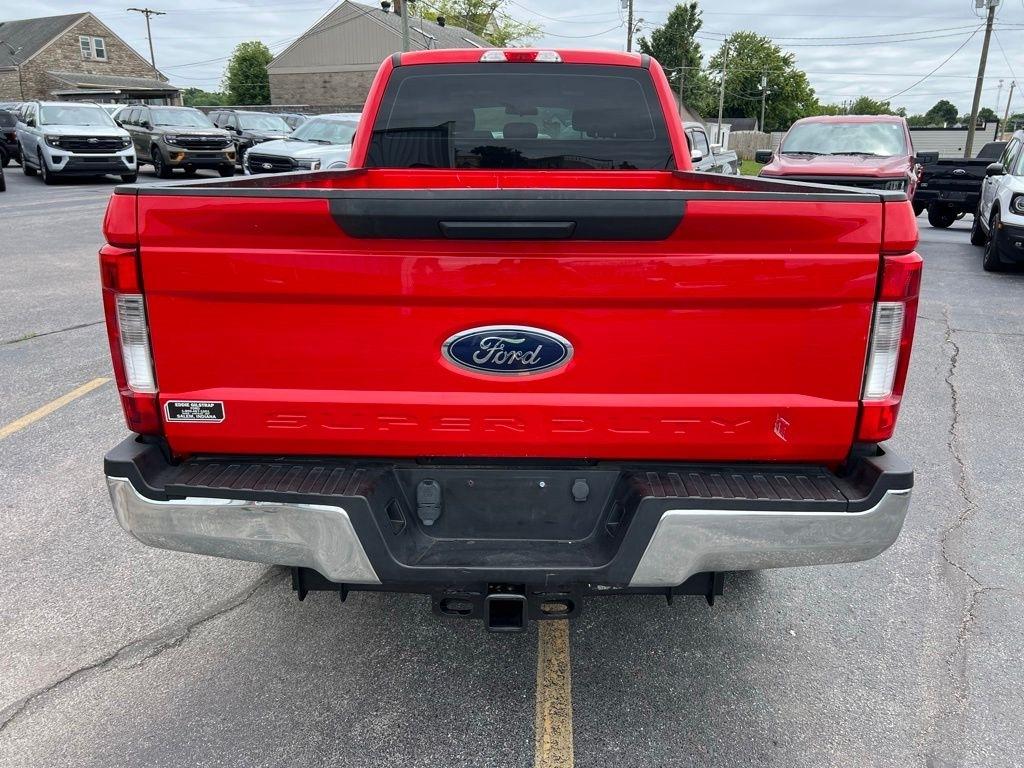 Ford F-350 SD XL Crew Cab 4WD 2017