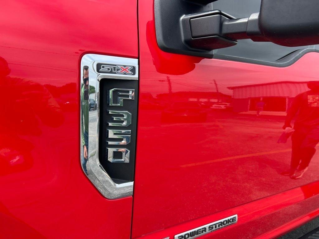 Ford F-350 SD XL Crew Cab 4WD 2017