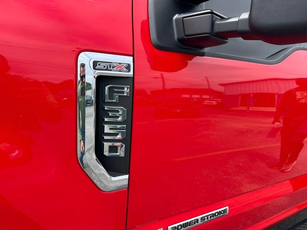 Ford F-350 SD XL Crew Cab 4WD 2017