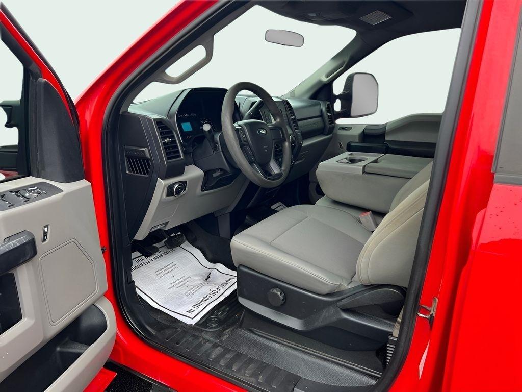 Ford F-350 SD XL Crew Cab 4WD 2017