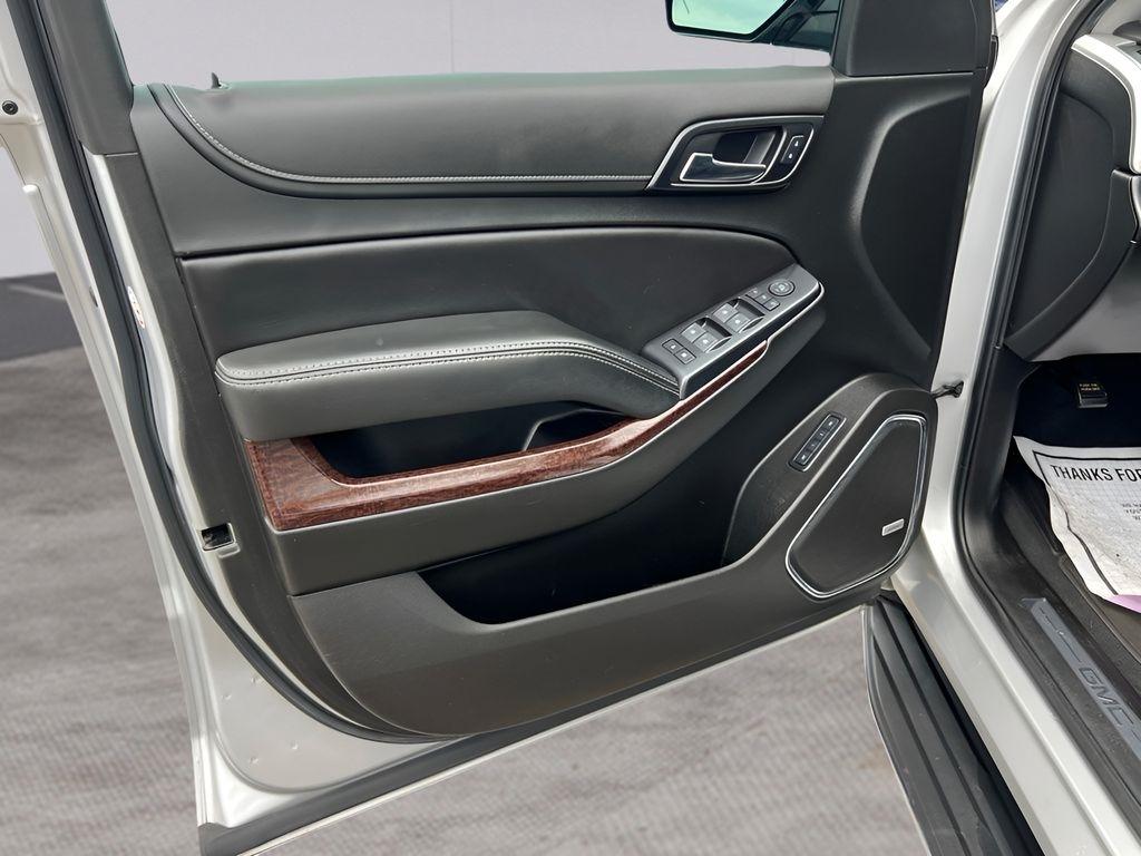 GMC Yukon SLT 4WD 2019