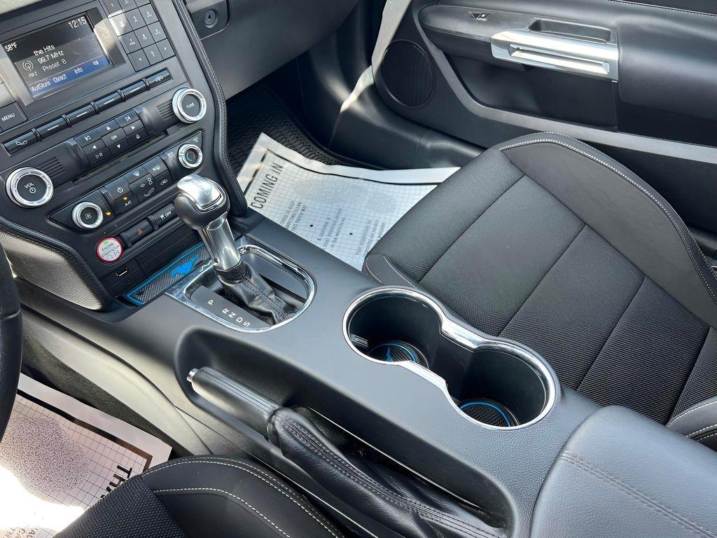 Ford Mustang V6 Convertible 2016