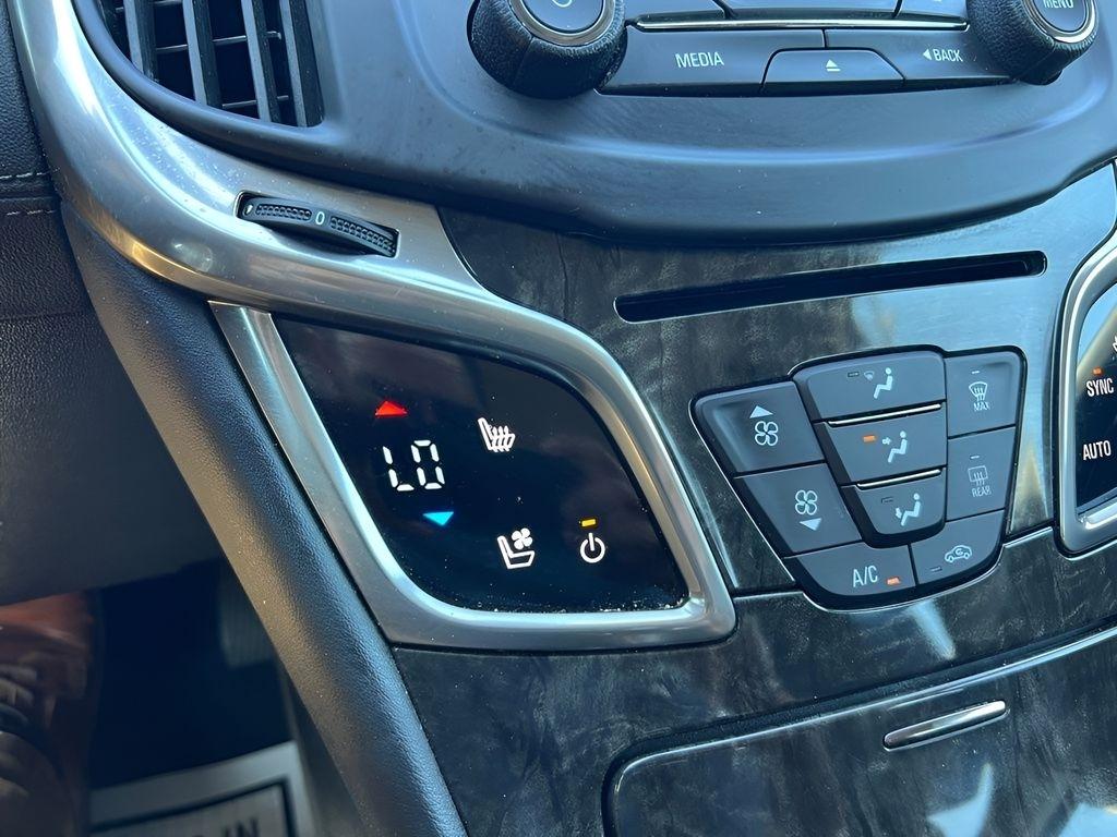 Buick LaCrosse Premium Package 1, w/Leather 2015