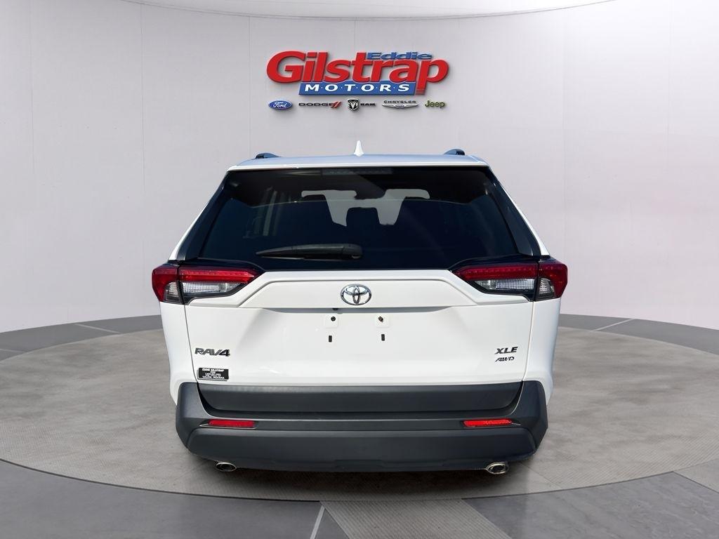 Toyota RAV4 XLE AWD 2019