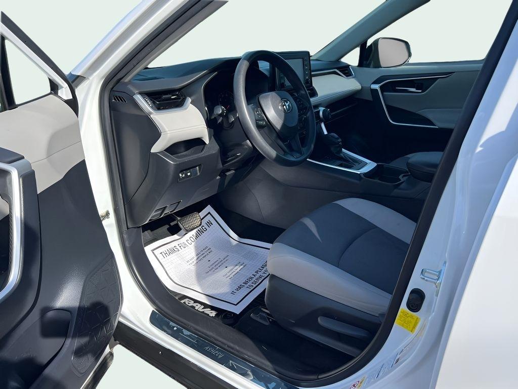 Toyota RAV4 XLE AWD 2019