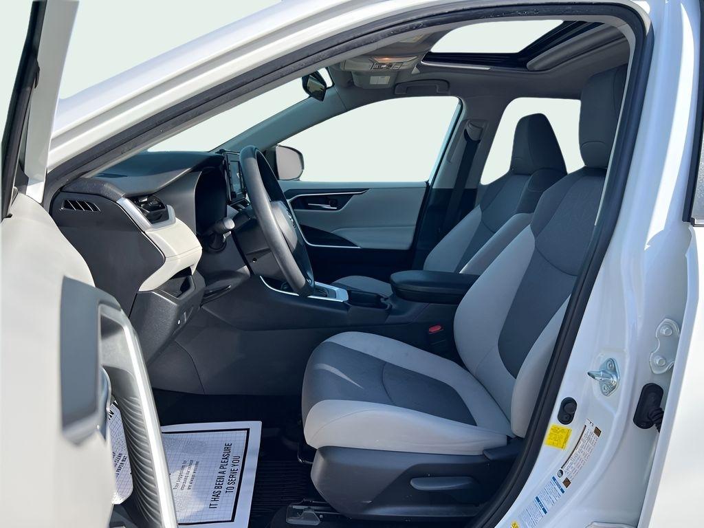 Toyota RAV4 XLE AWD 2019