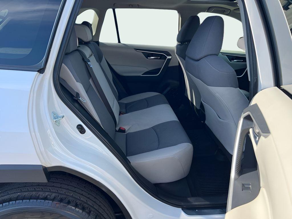 Toyota RAV4 XLE AWD 2019