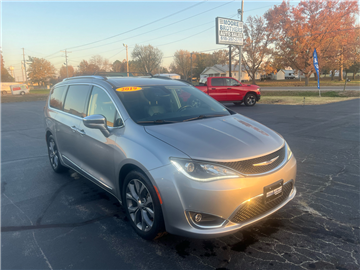 2019 Chrysler Pacifica Limited FWD