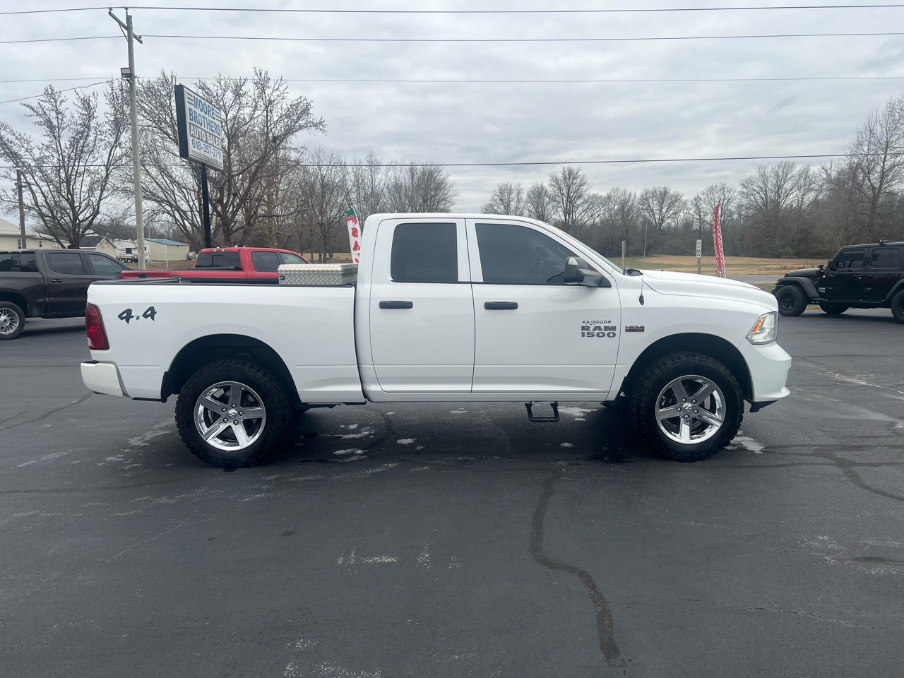 RAM 1500 4WD Quad Cab 140.5" Express 2014