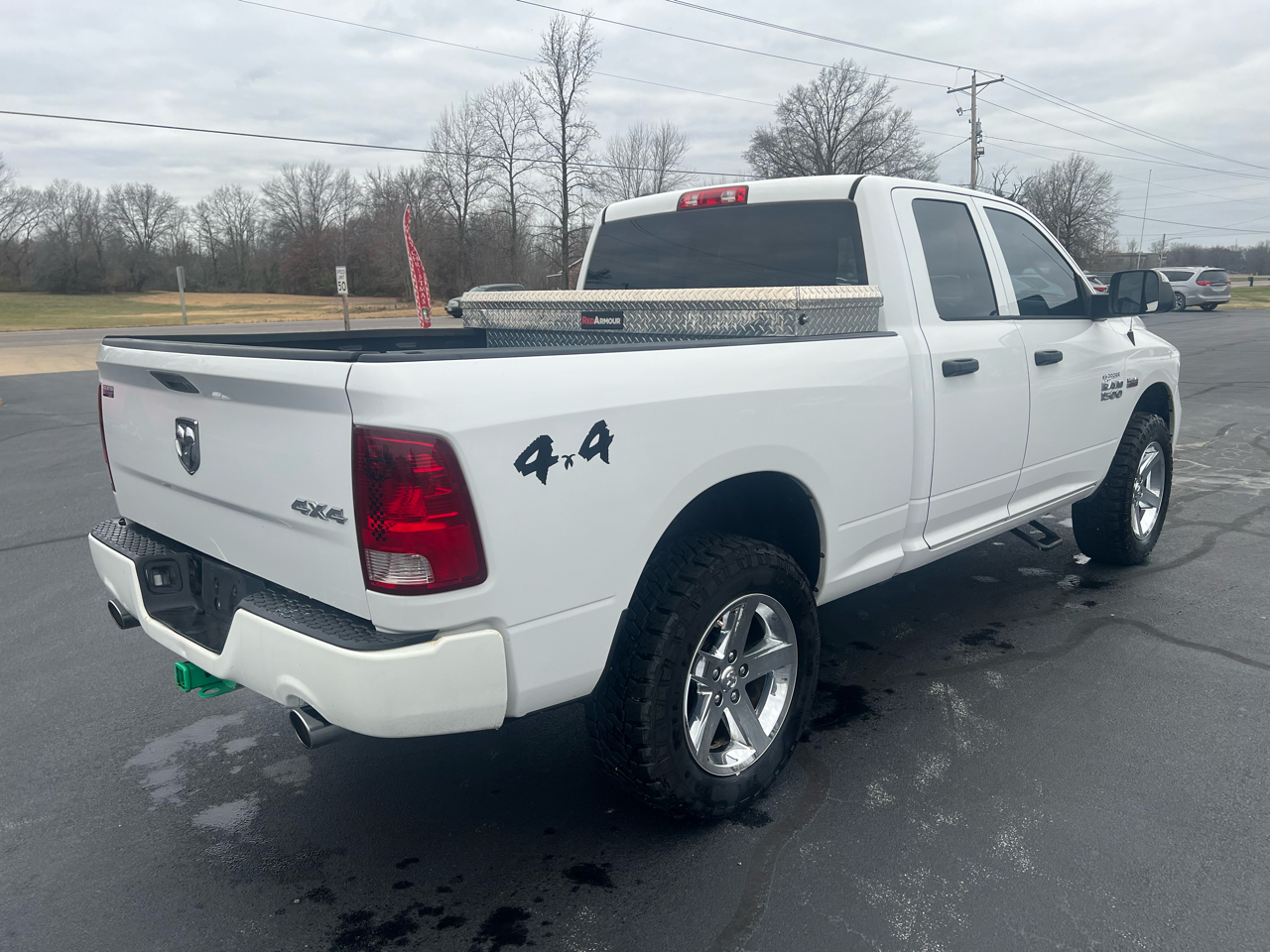 RAM 1500 4WD Quad Cab 140.5" Express 2014