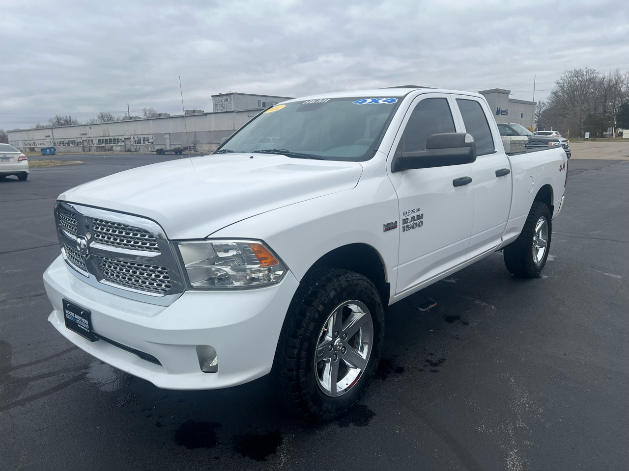 RAM 1500 4WD Quad Cab 140.5" Express 2014