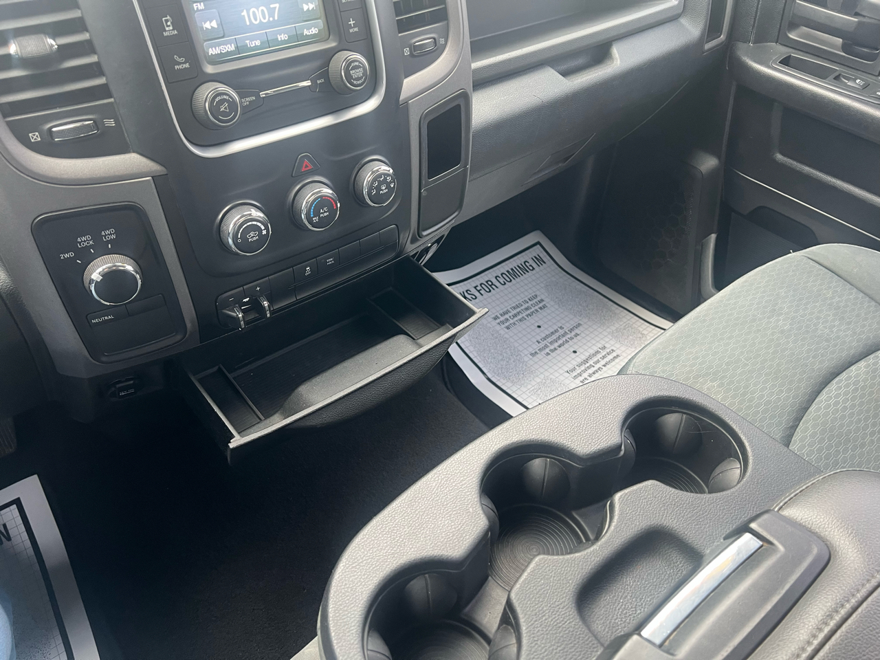 RAM 1500 4WD Quad Cab 140.5" Express 2014