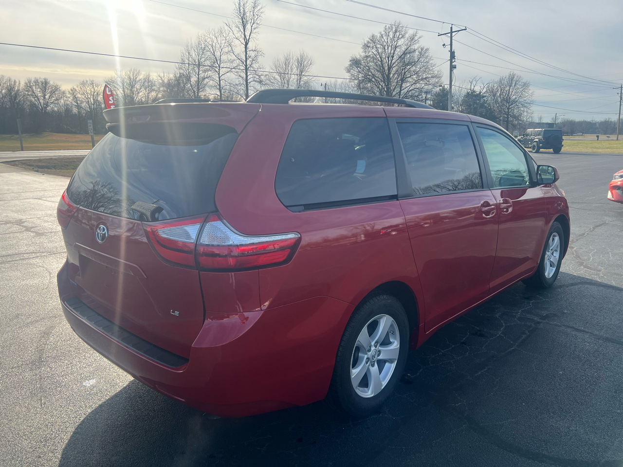 Toyota Sienna LE FWD 8-Passenger (Natl) 2017