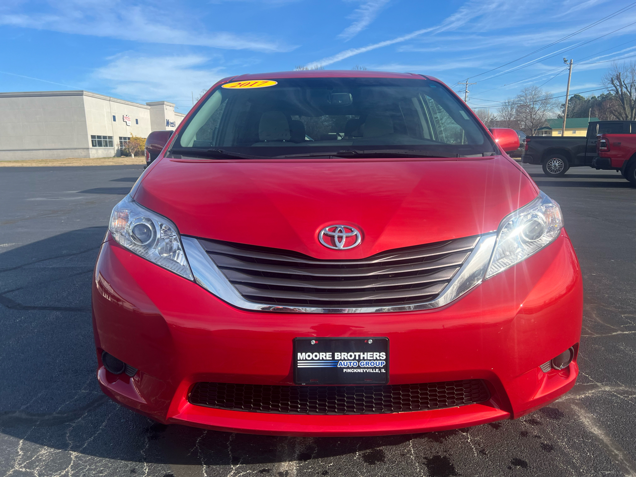 Toyota Sienna LE FWD 8-Passenger (Natl) 2017