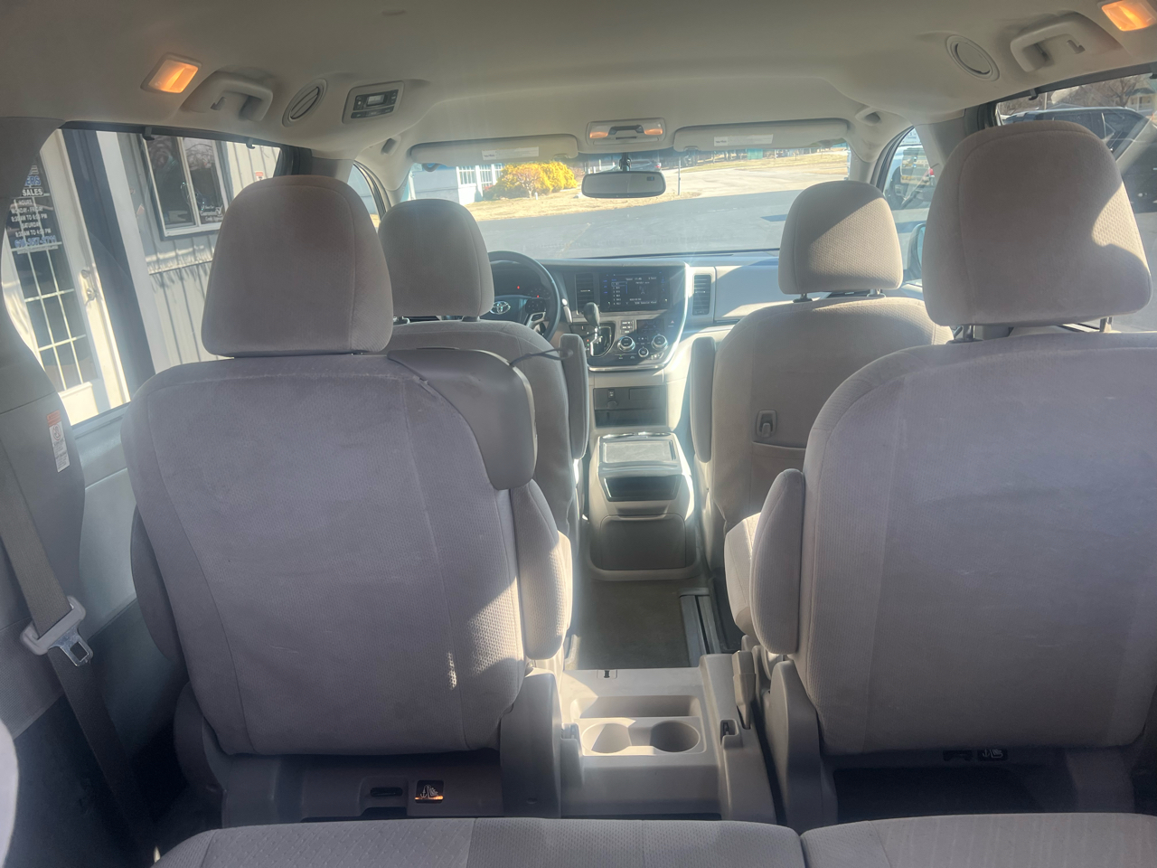Toyota Sienna LE FWD 8-Passenger (Natl) 2017
