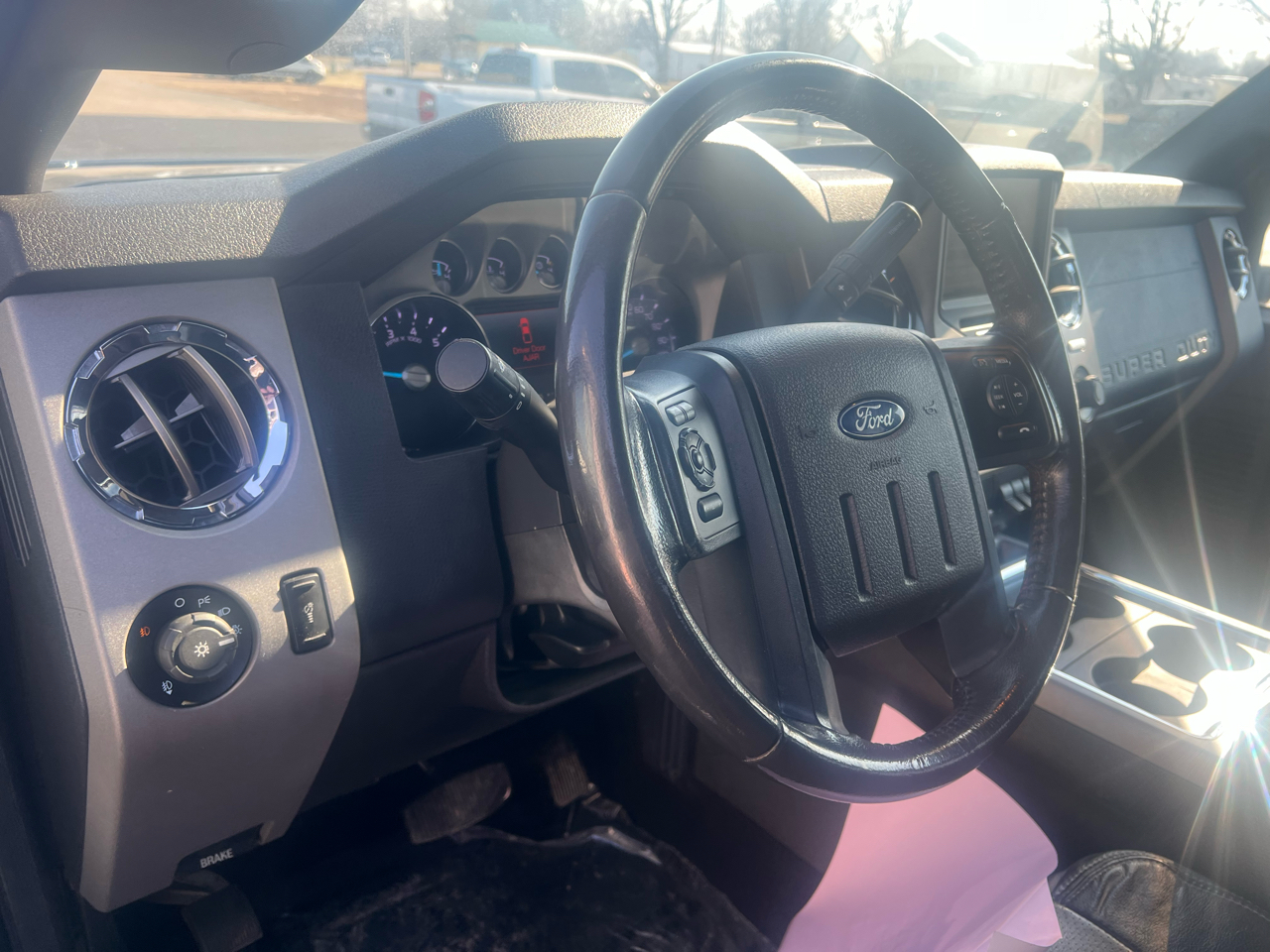 Ford Super Duty F-250 SRW 4WD Crew Cab 172" Lariat 2015