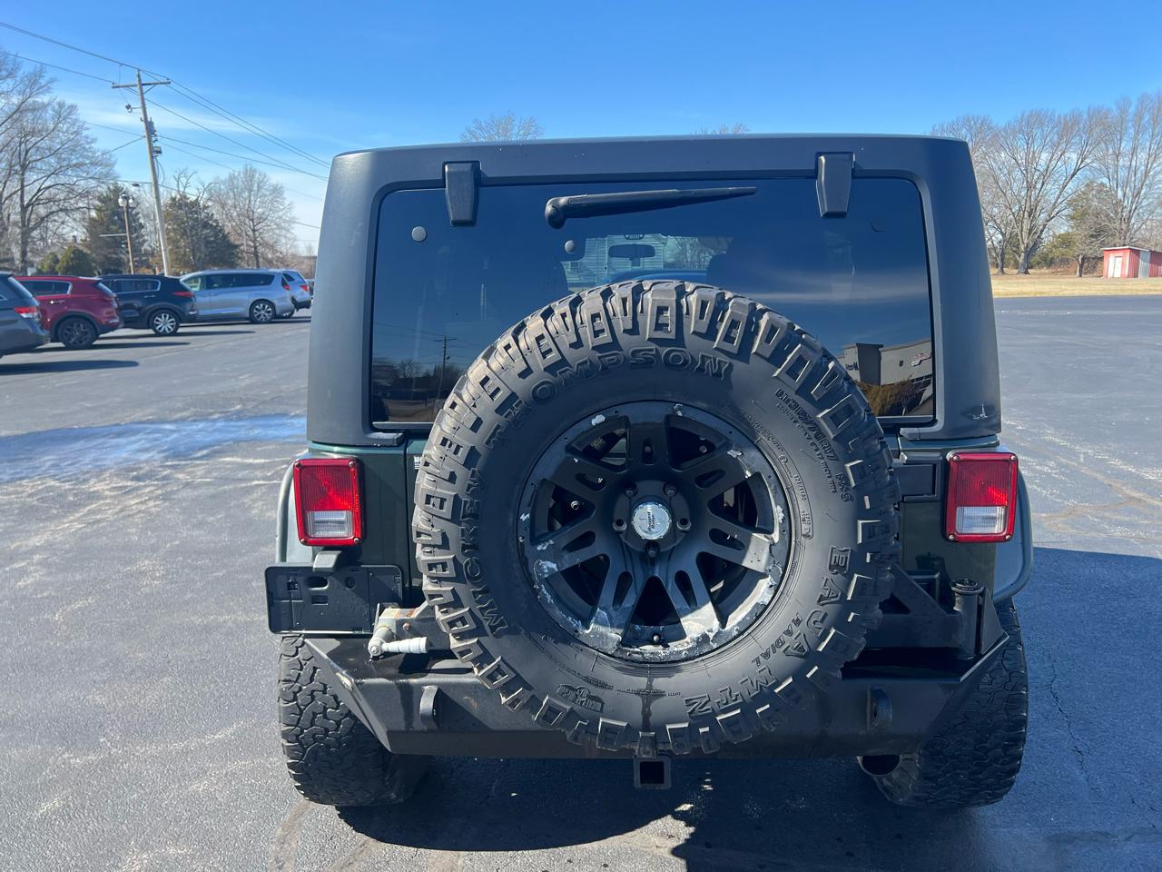 Jeep Wrangler Unlimited 4WD 4dr Sahara 2011