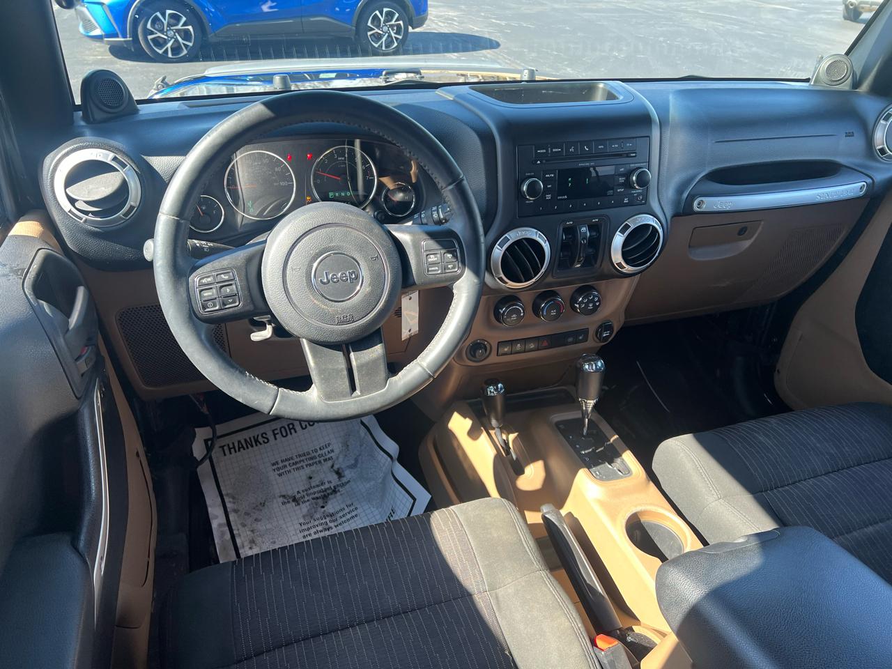 Jeep Wrangler Unlimited 4WD 4dr Sahara 2011