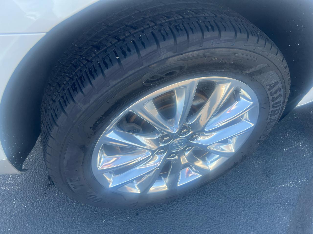 Buick Enclave FWD 4dr Premium 2021