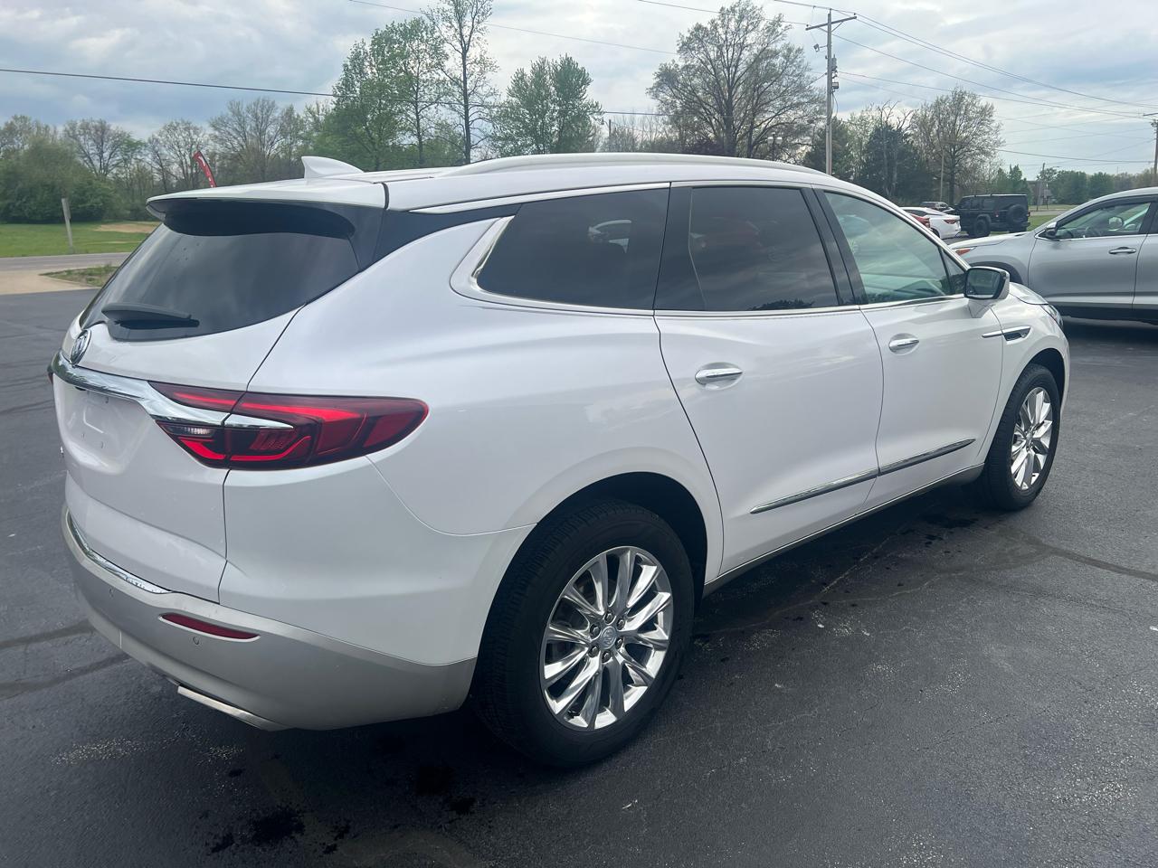 Buick Enclave FWD 4dr Premium 2021