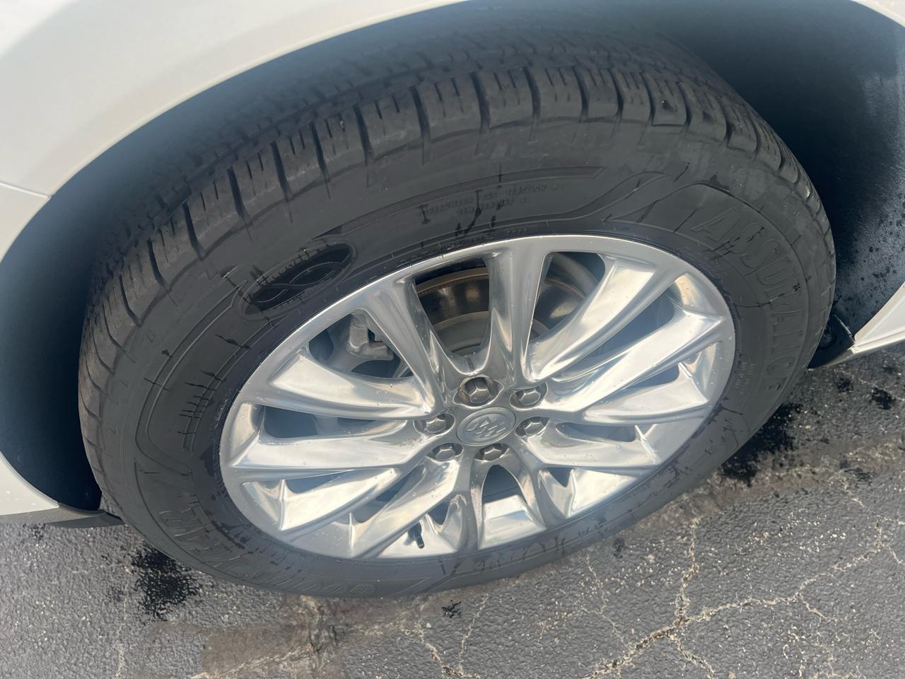 Buick Enclave FWD 4dr Premium 2021