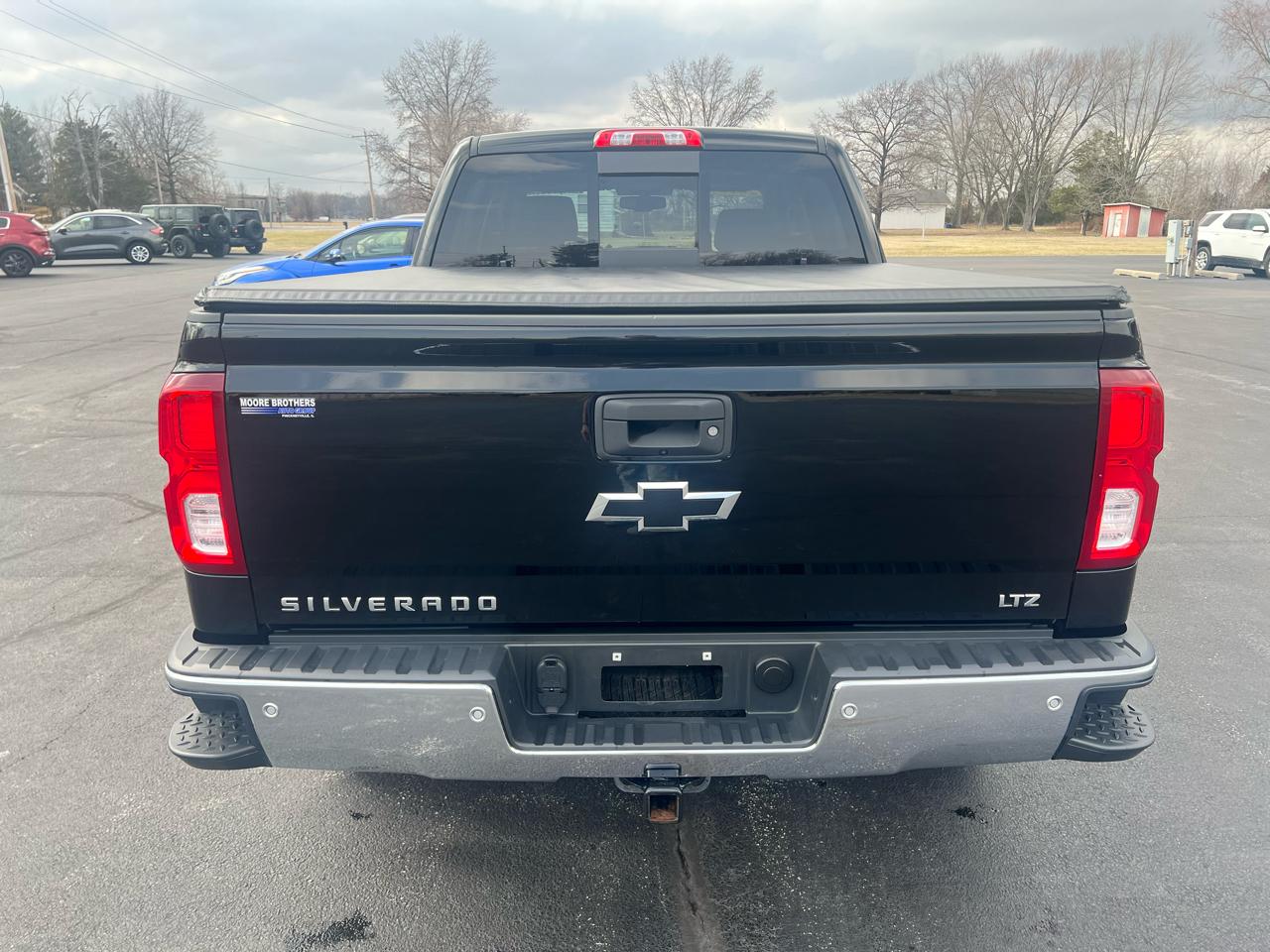 Chevrolet Silverado 1500 4WD Crew Cab 143.5" LTZ w/1LZ 2018