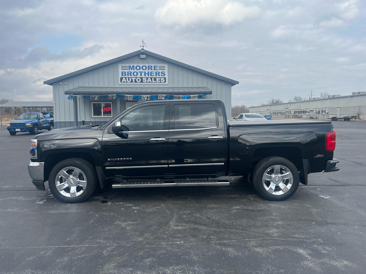 Chevrolet Silverado 1500 4WD Crew Cab 143.5" LTZ w/1LZ 2018