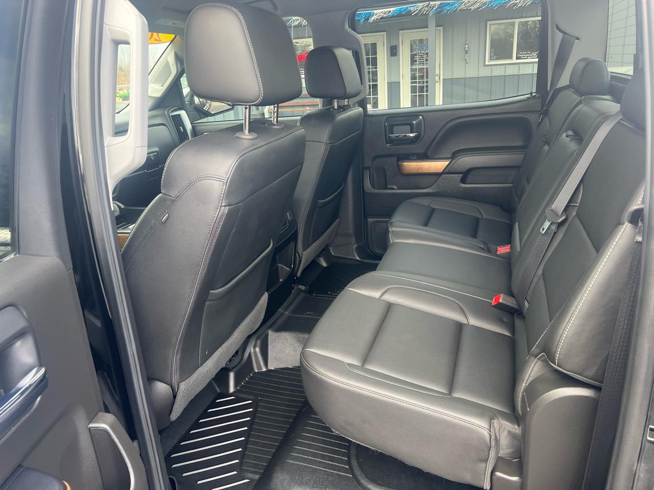 Chevrolet Silverado 1500 4WD Crew Cab 143.5" LTZ w/1LZ 2018