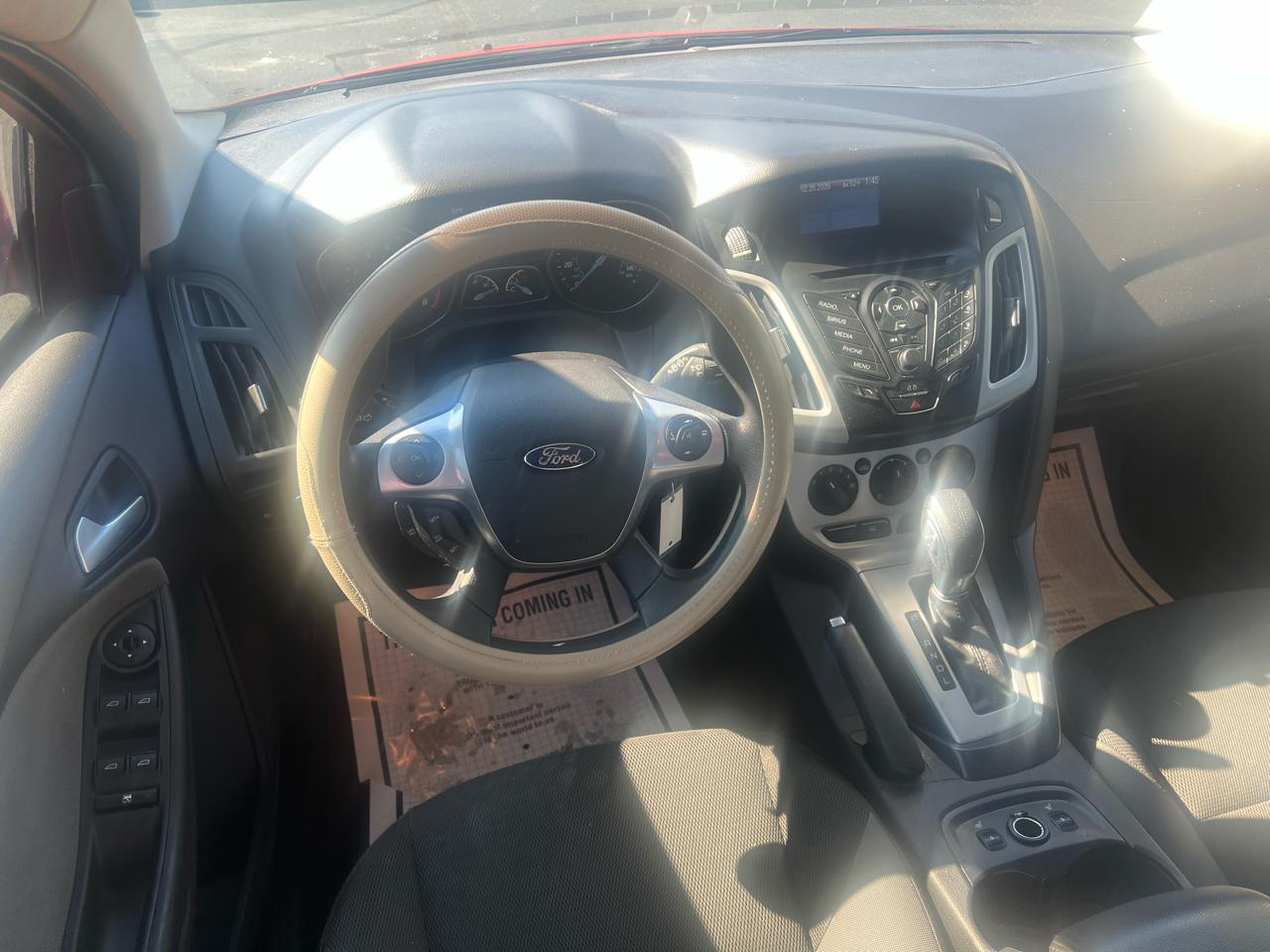 Ford Focus 5dr HB SE 2014