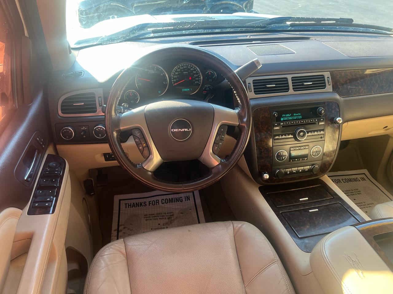 GMC Sierra 2500HD 4WD Crew Cab 153.7" Denali 2011