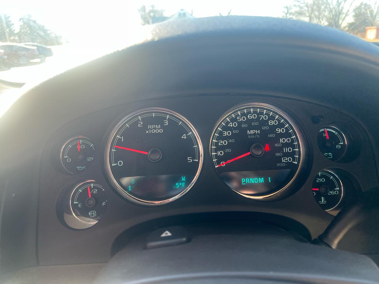 GMC Sierra 2500HD 4WD Crew Cab 153.7" Denali 2011