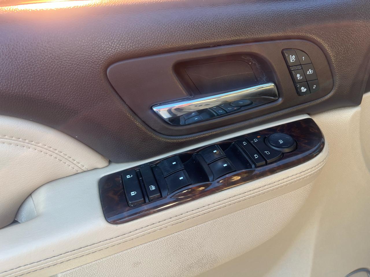 GMC Sierra 2500HD 4WD Crew Cab 153.7" Denali 2011