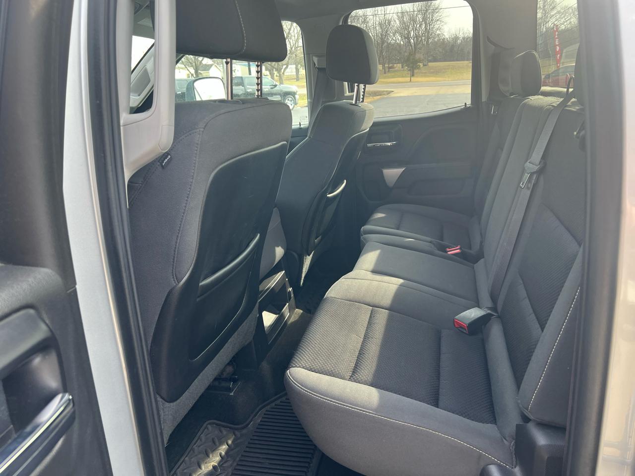 Chevrolet Silverado 2500HD 4WD Double Cab 144.2" LT 2015