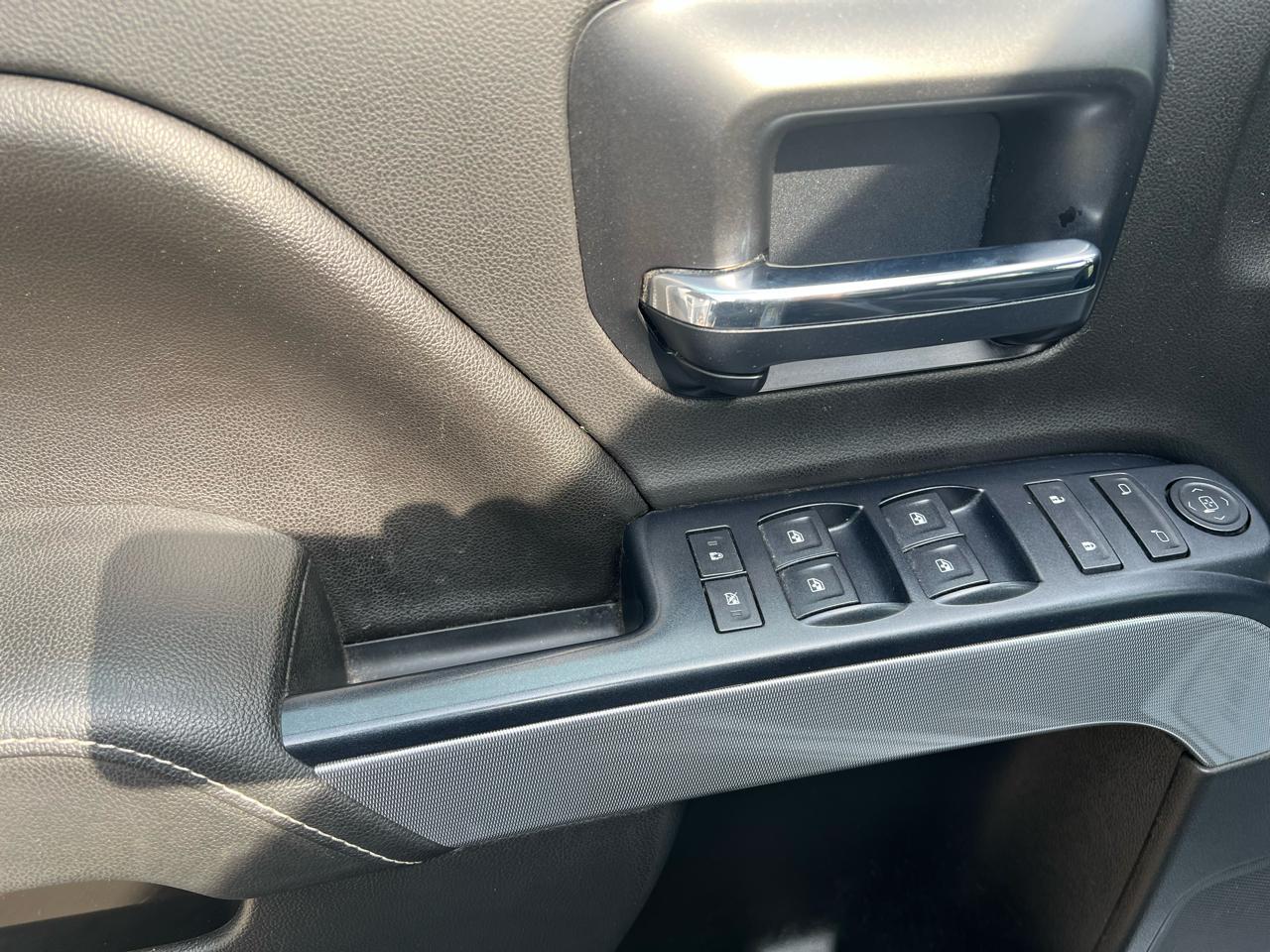 Chevrolet Silverado 2500HD 4WD Double Cab 144.2" LT 2015