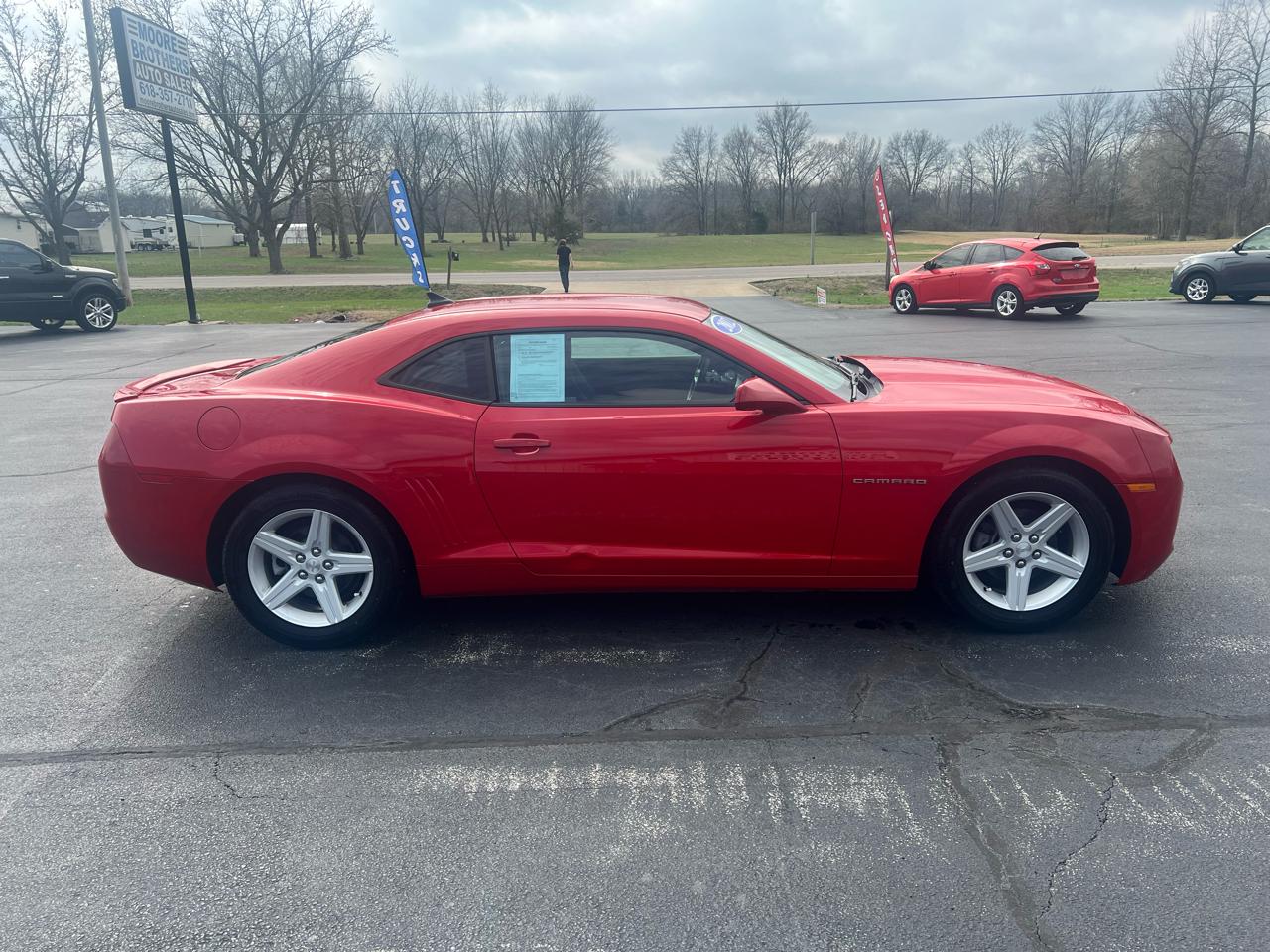 Chevrolet Camaro 2dr Cpe 1LT 2012