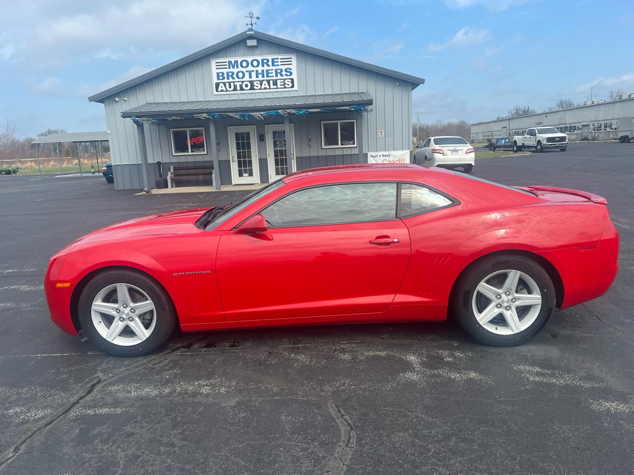 Chevrolet Camaro 2dr Cpe 1LT 2012