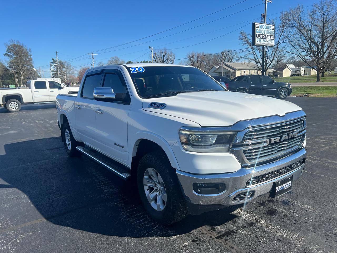 2020 RAM 1500 Laramie 4x4 Crew Cab 5'7" Box