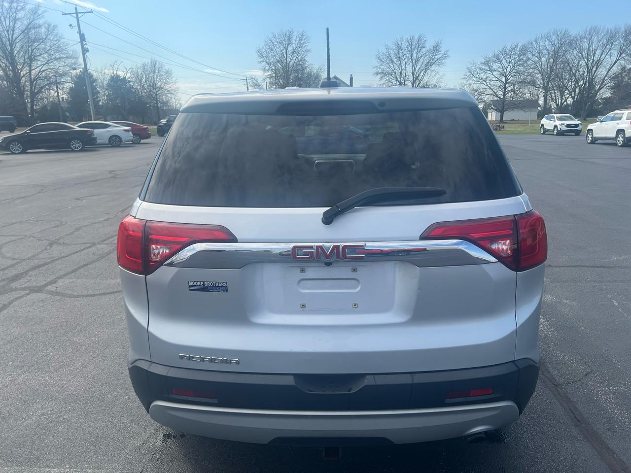 GMC Acadia FWD 4dr SLE w/SLE-1 2017