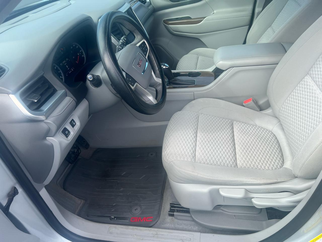 GMC Acadia FWD 4dr SLE w/SLE-1 2017