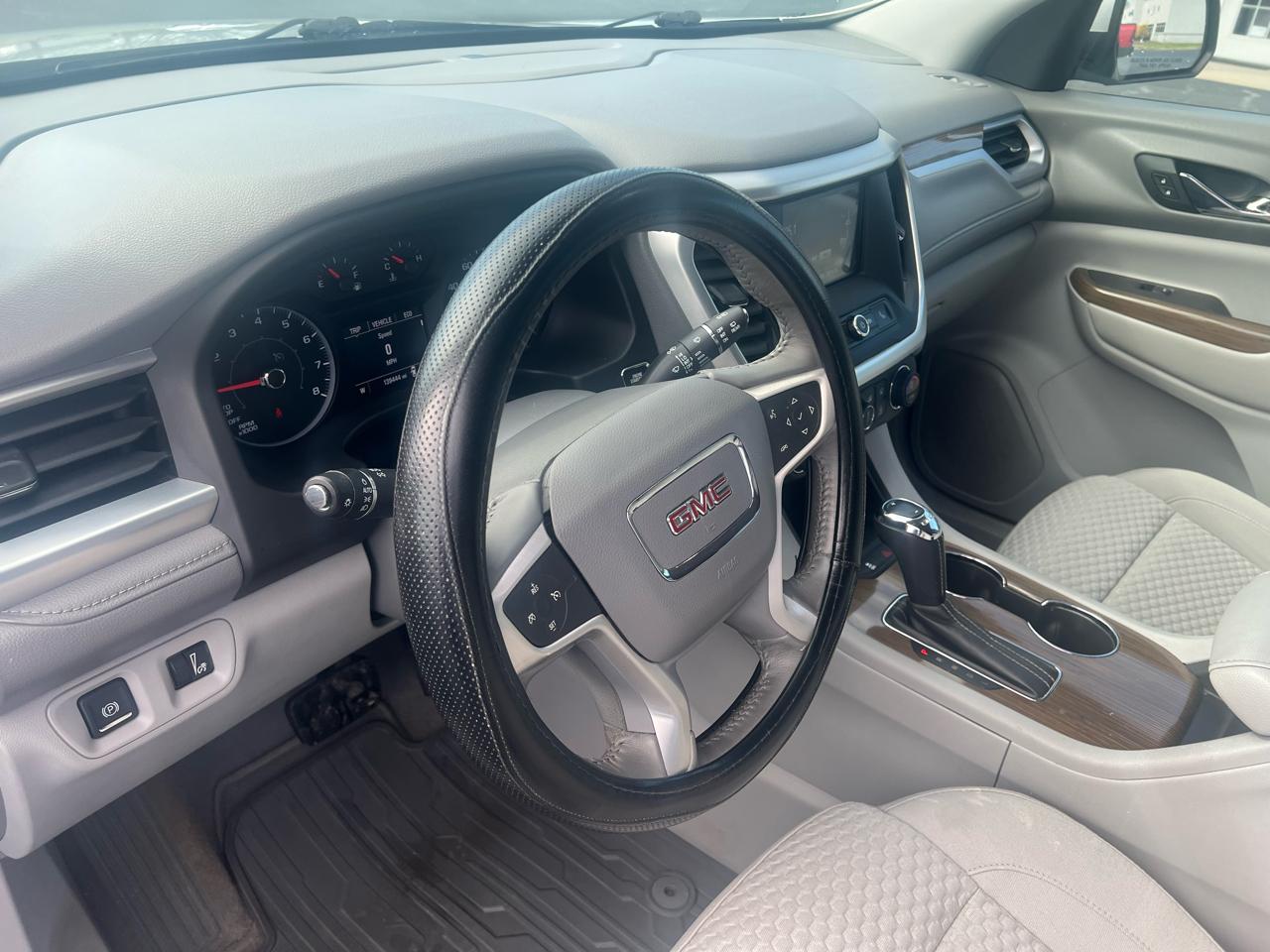 GMC Acadia FWD 4dr SLE w/SLE-1 2017