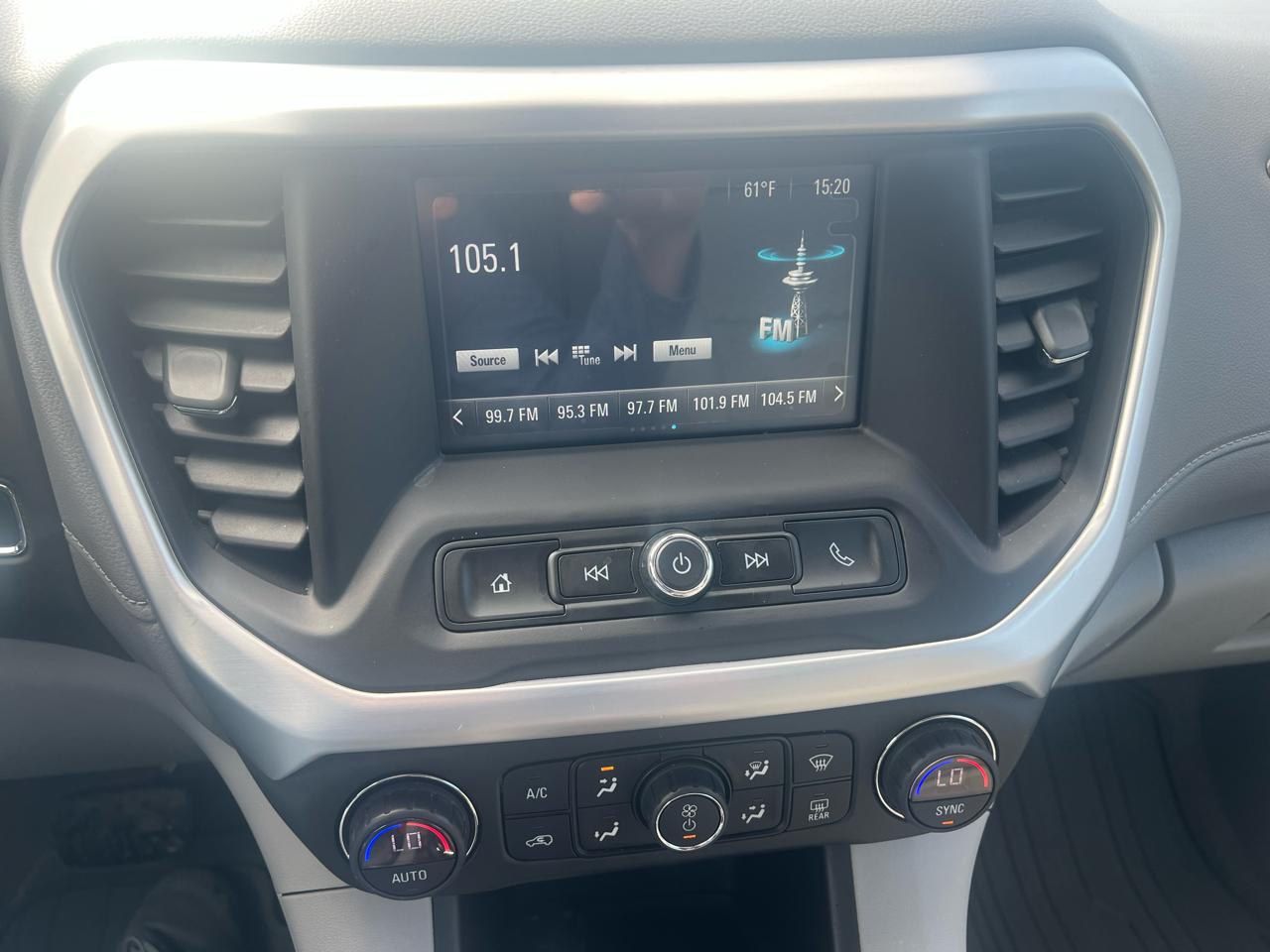 GMC Acadia FWD 4dr SLE w/SLE-1 2017