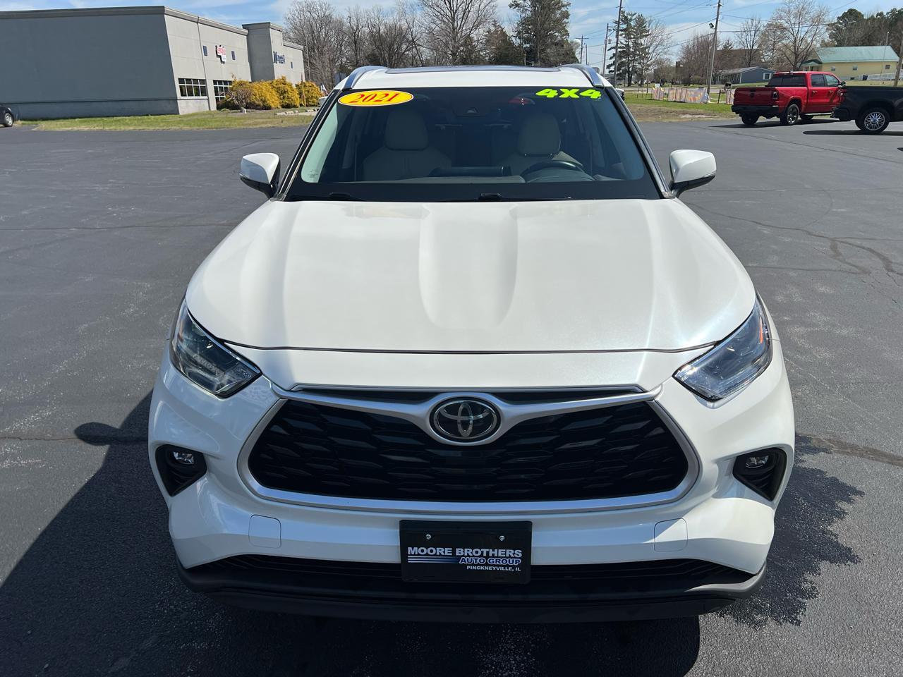 Toyota Highlander XLE AWD (Natl) 2021